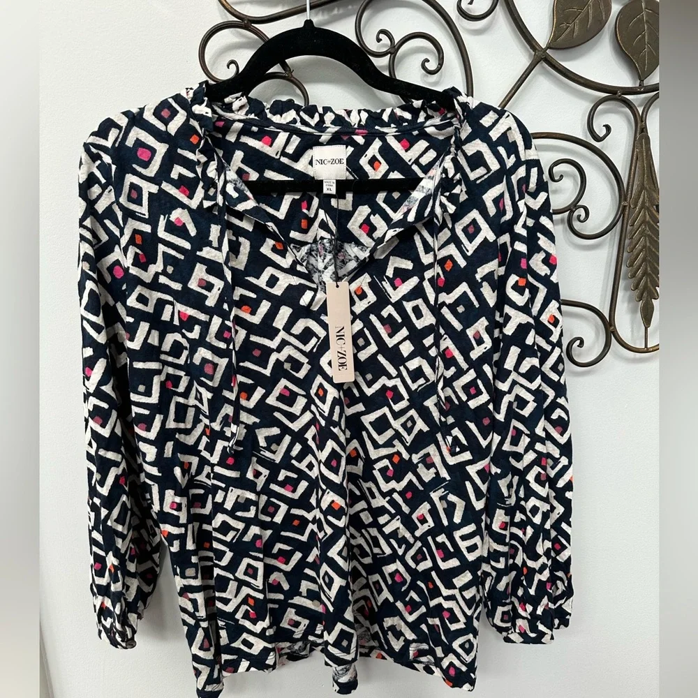 NIC and ZOE INDIGO ANGLES TOP NWT XL - Picture 6 of 7
